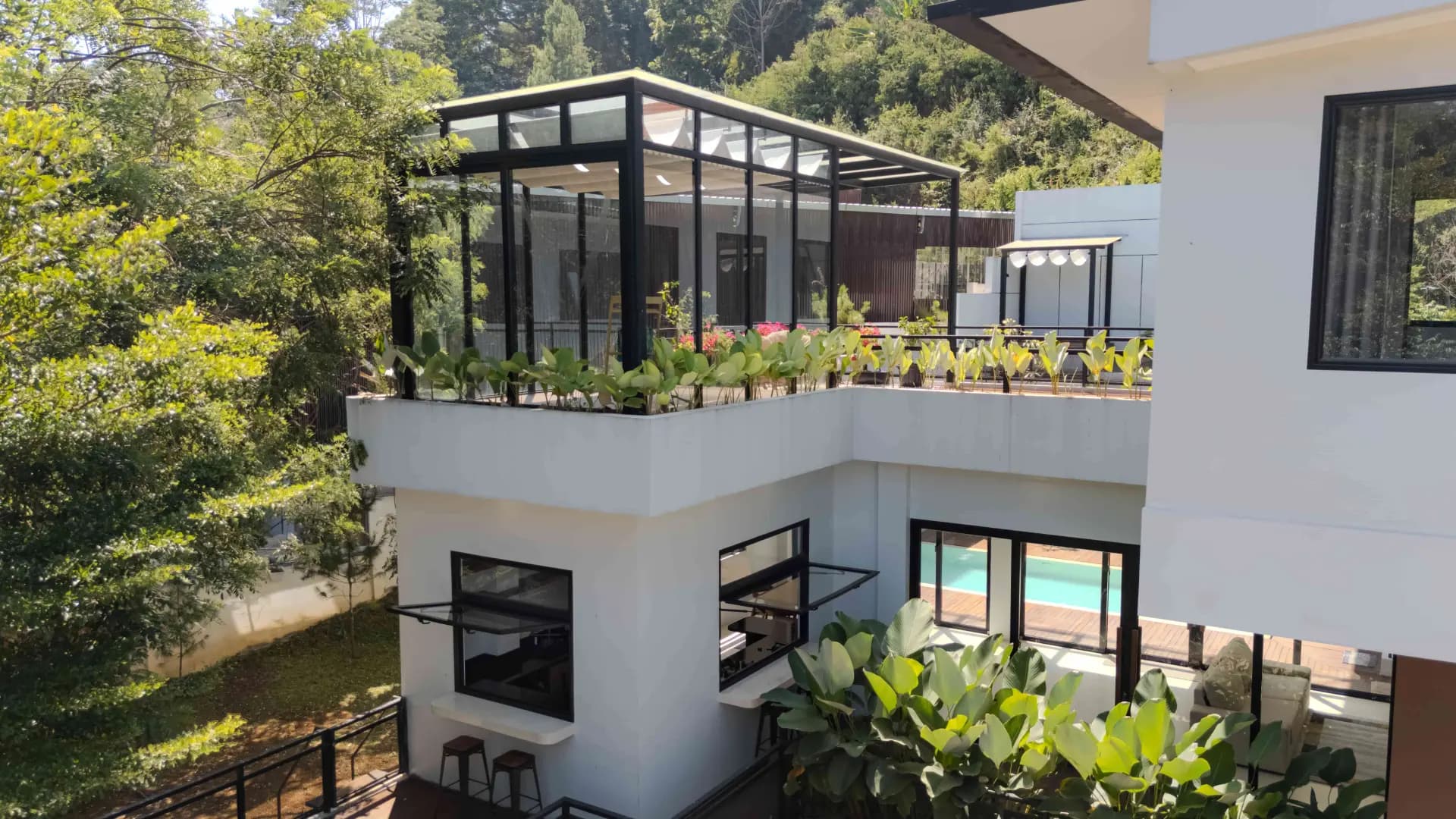 VILLA SANDARI
