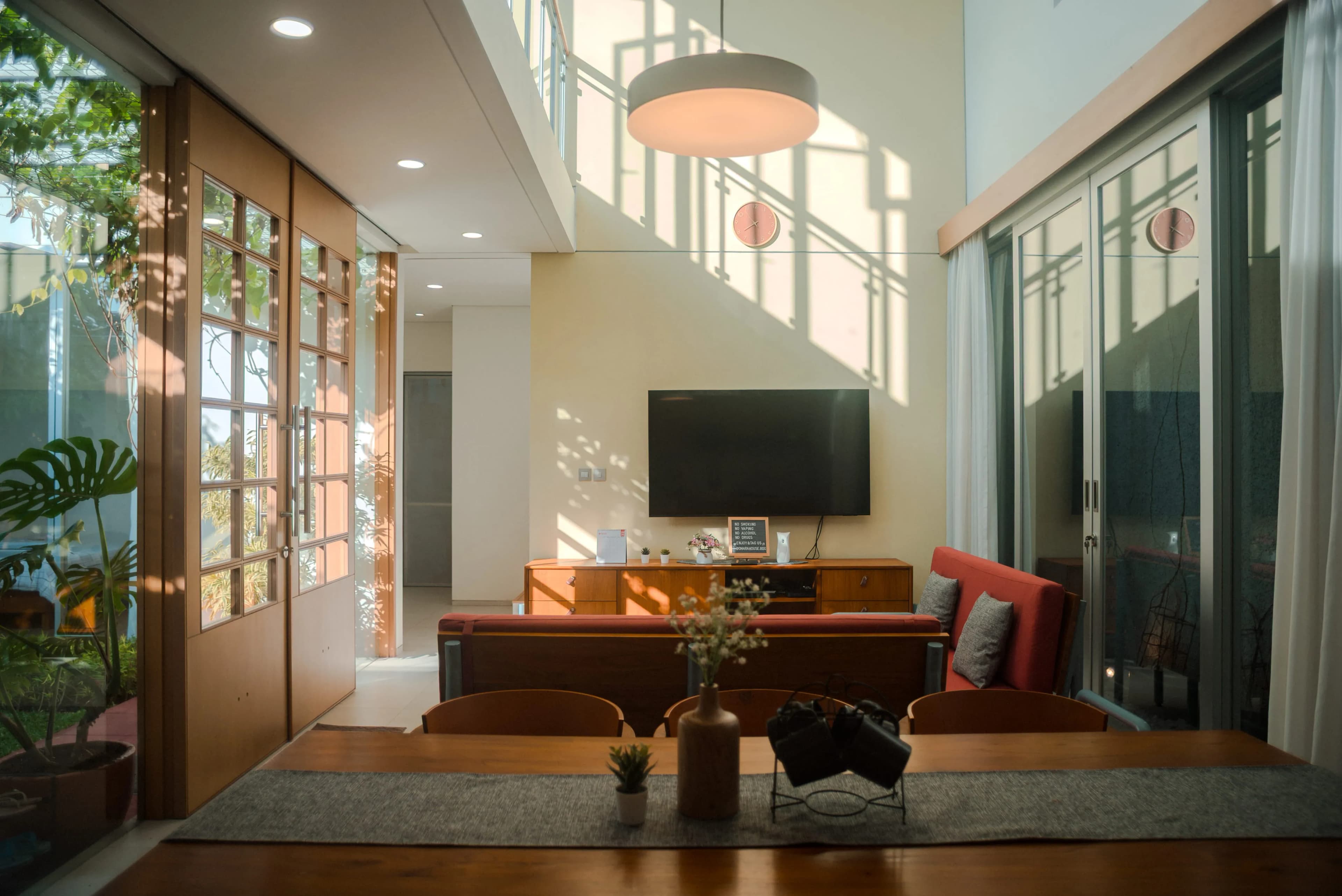 OMARA HOUSE mobile 2